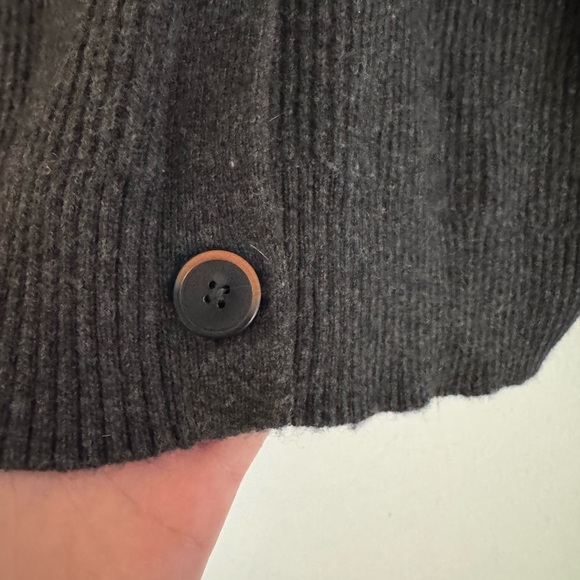 Patagonia Recycled Wool Cardigan NWOT Gray Chunky Knit Sweater Dark Academia - Picture 8 of 14